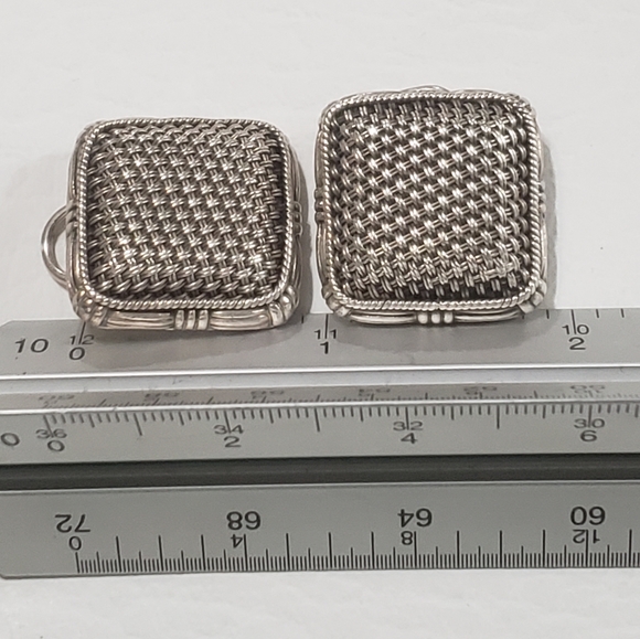 Vintage JOHN HARDY Mesh Square Earrings - Picture 6 of 7